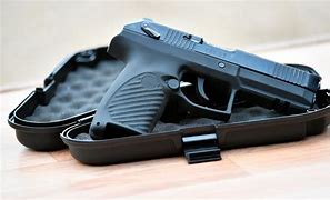 Pistol Buatan Rusia